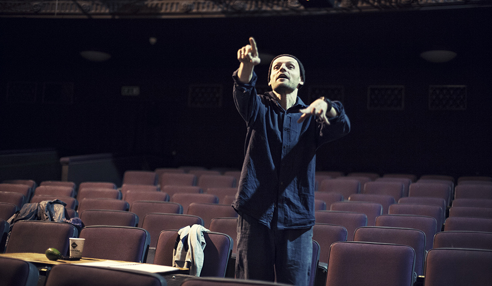 Ivan Vyrypaev during rehearsal at Theatre Studio in Warsaw, 2013, photo: Adam Lach/Napo Images/Forum 